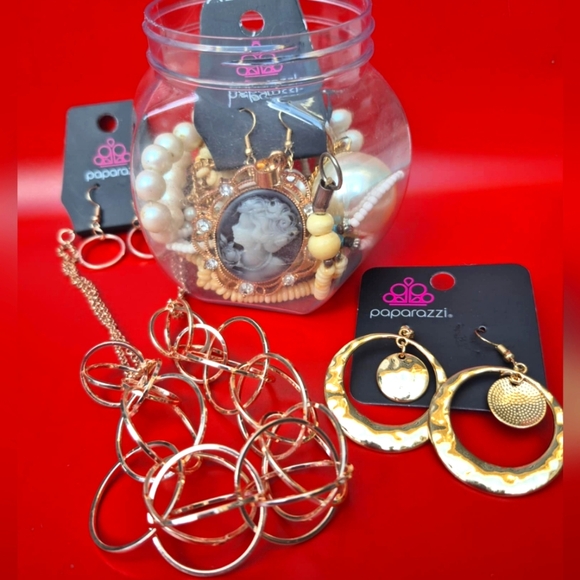 Gold Mystery Jewelry Jar - Picture 1 of 1